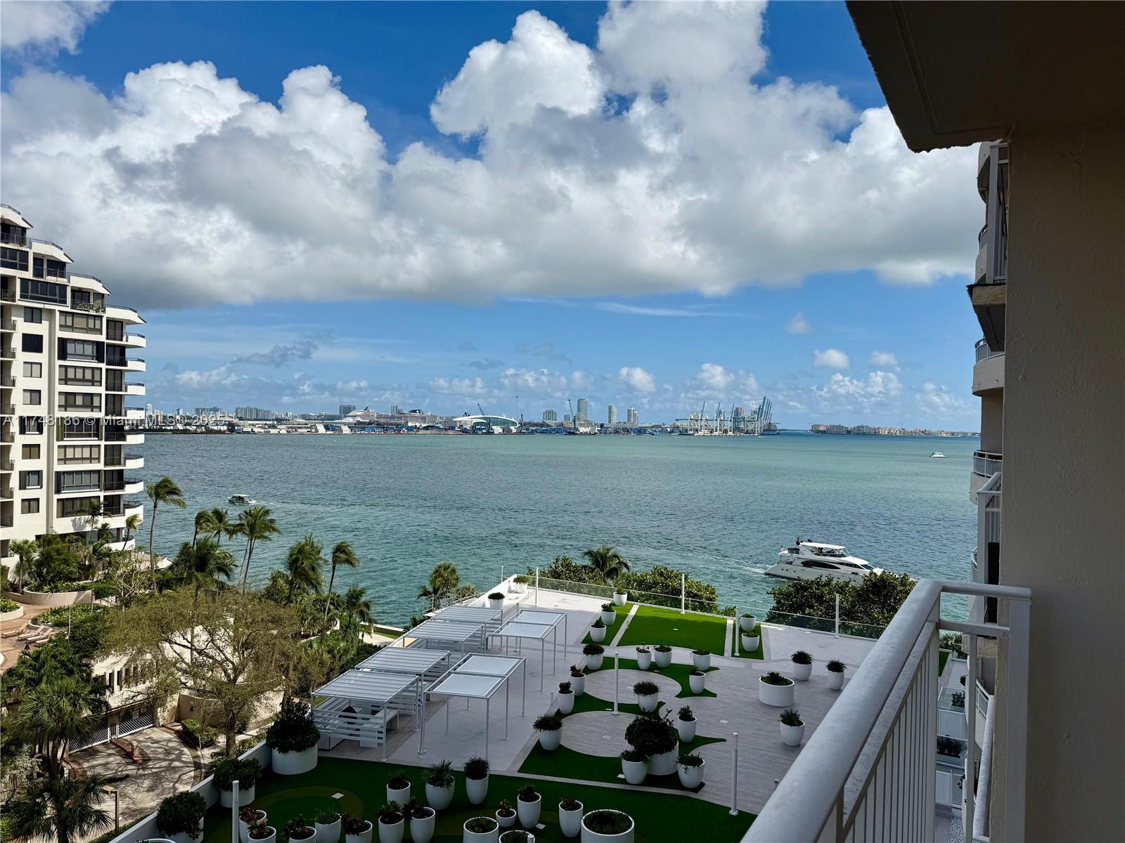 770 Claughton Island Dr # 903