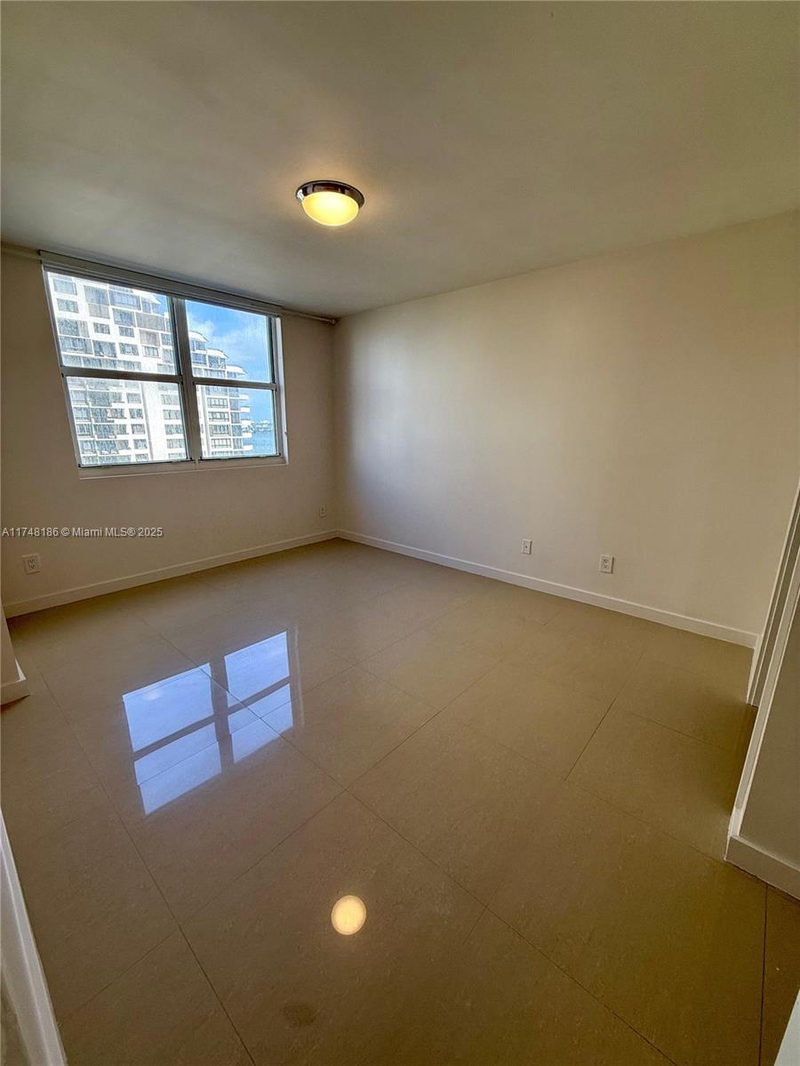 770 Claughton Island Dr # 903