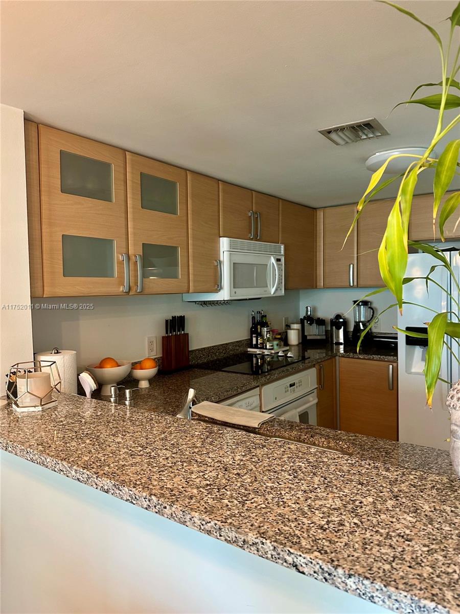 2101 Brickell Ave # 2310