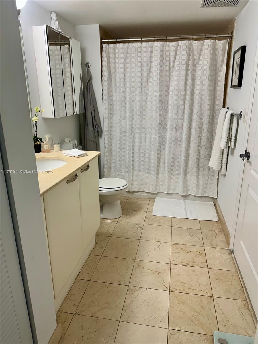 2101 Brickell Ave # 2310