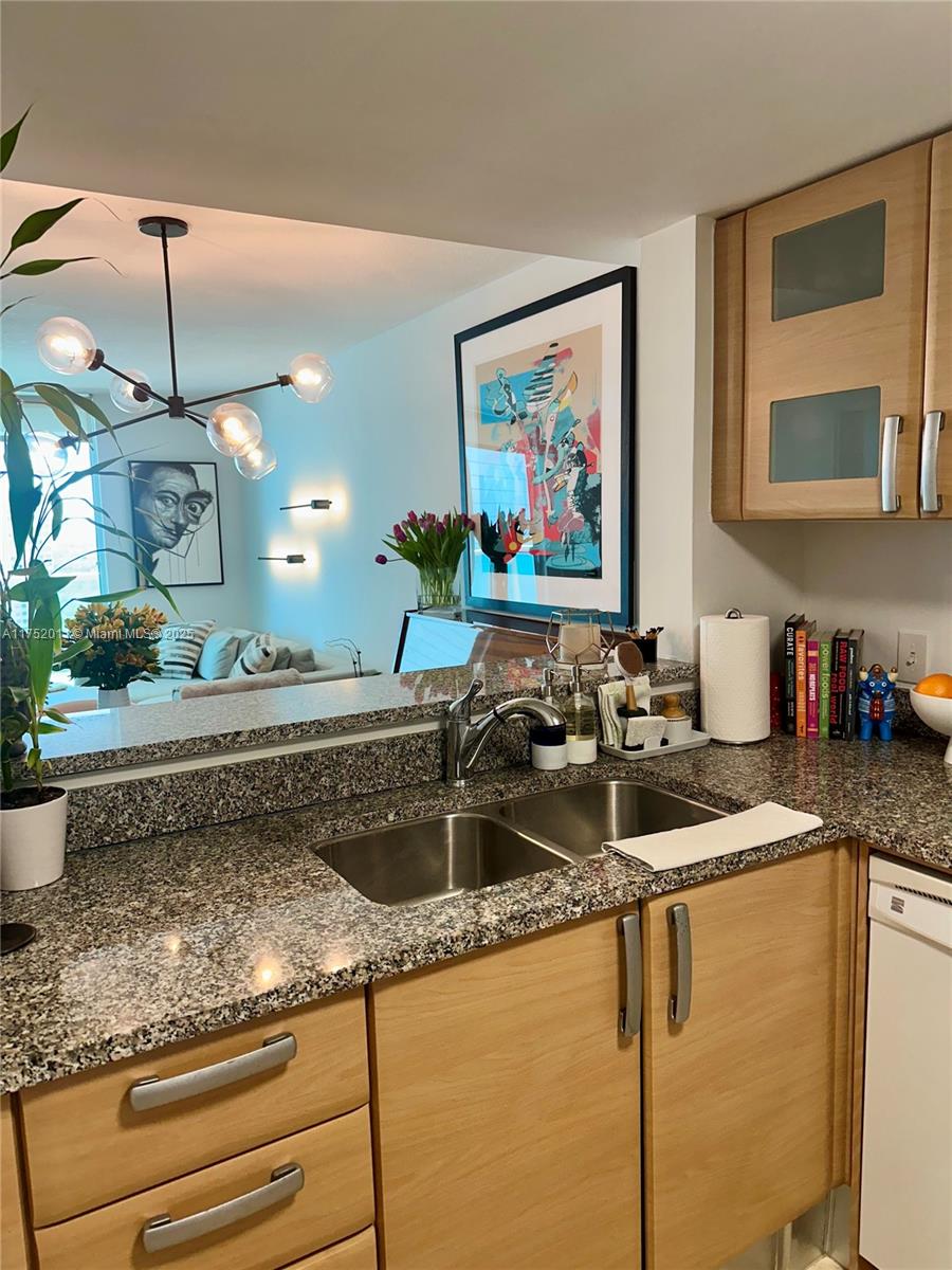 2101 Brickell Ave # 2310