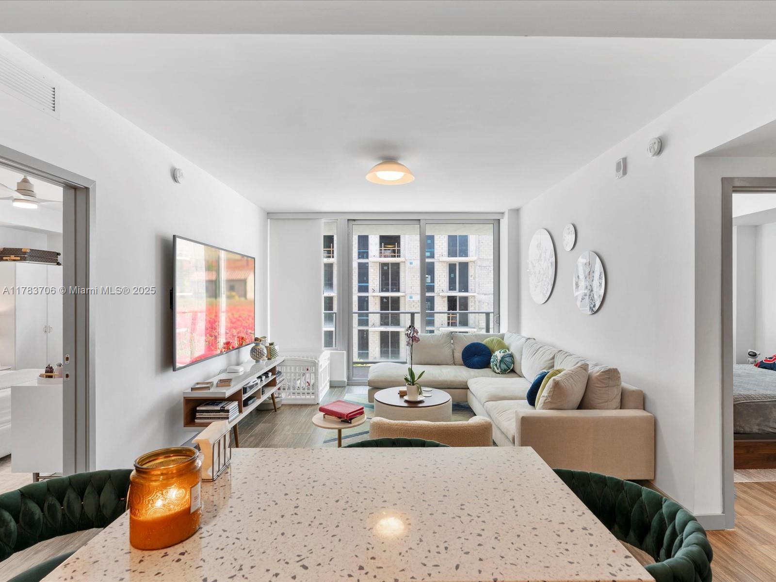 1600 SW 1st Ave # 714