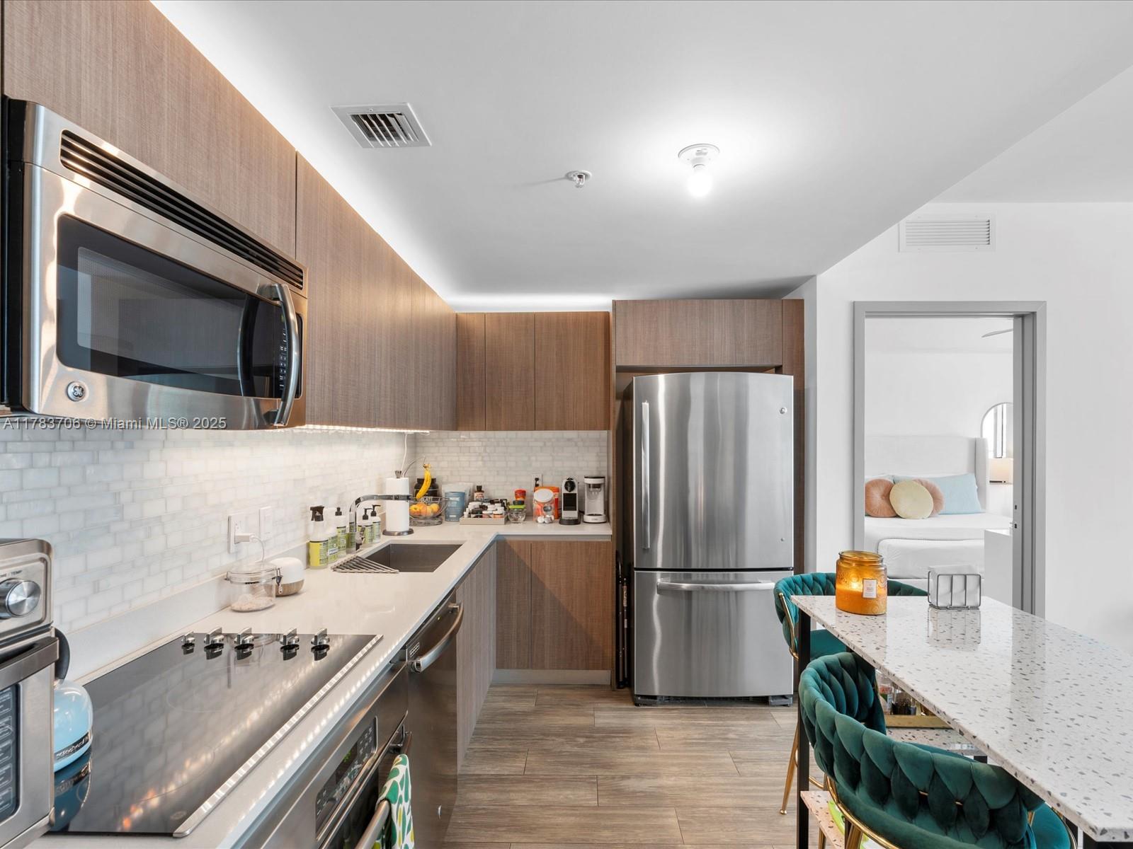 1600 SW 1st Ave # 714