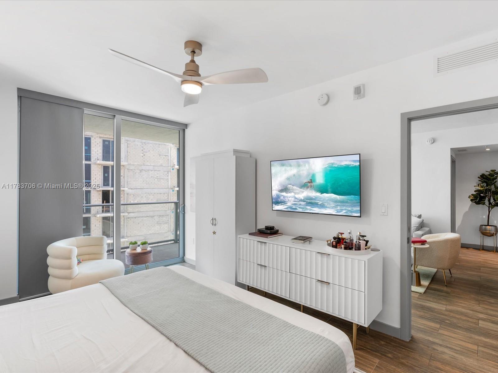 1600 SW 1st Ave # 714