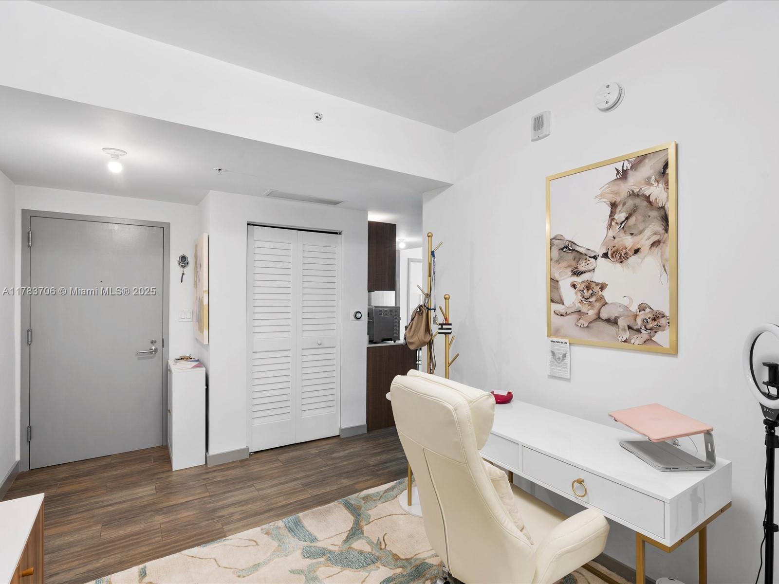 1600 SW 1st Ave # 714