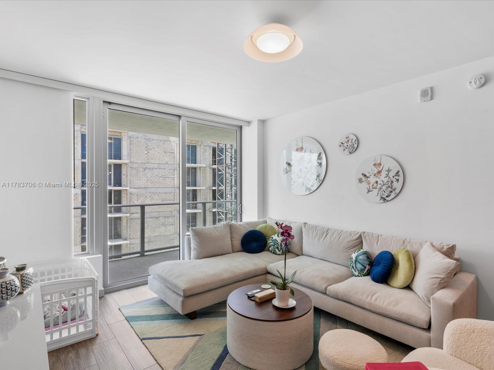 1600 SW 1st Ave # 714