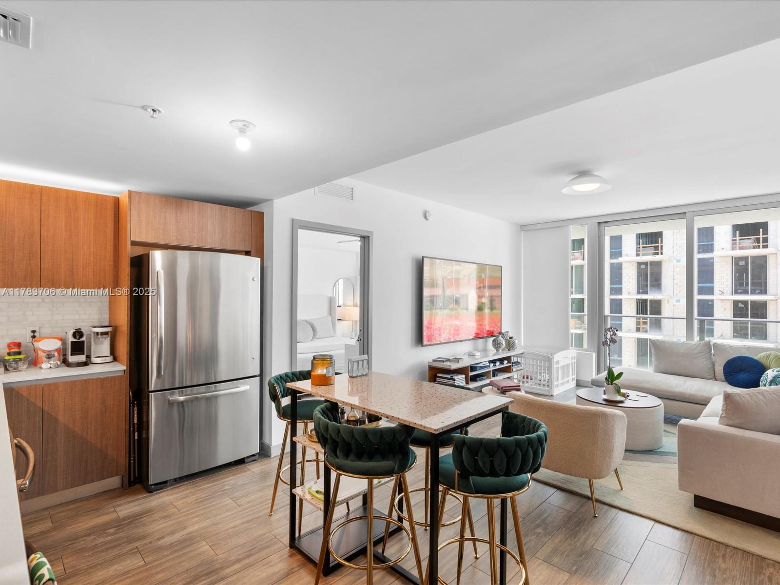 1600 SW 1st Ave # 714