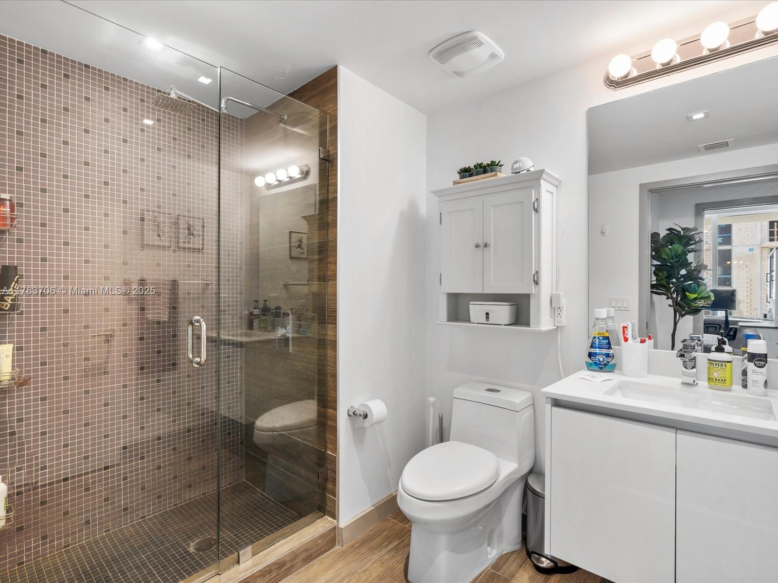 1600 SW 1st Ave # 714