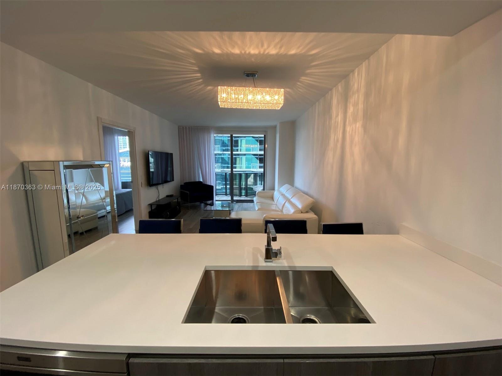 801 S Miami Ave Unit: 2008