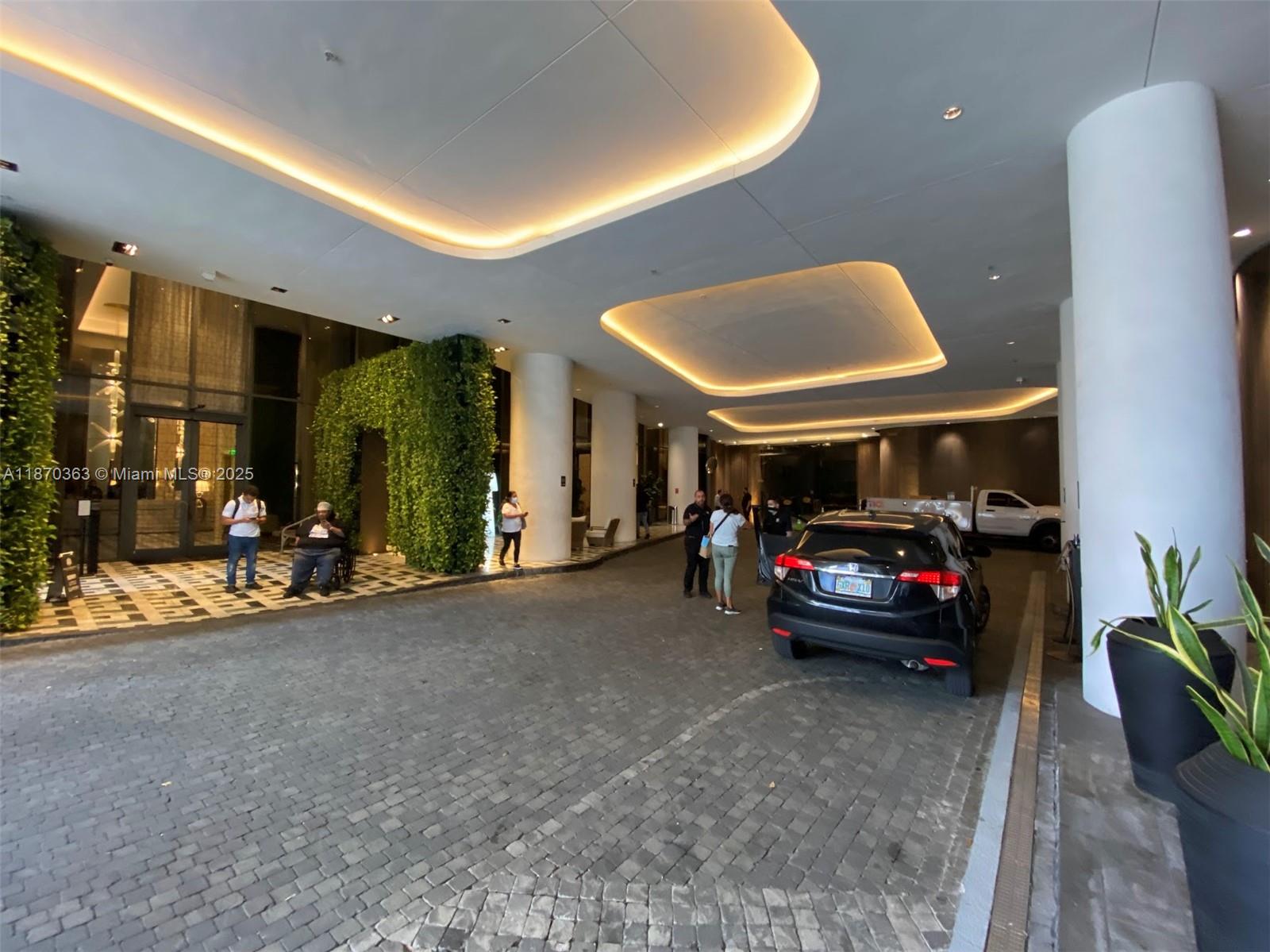 801 S Miami Ave Unit: 2008