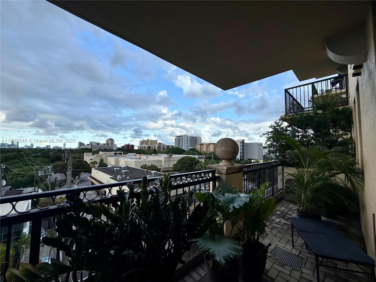 55 Merrick Way # 530, Coral Gables Unit: 530