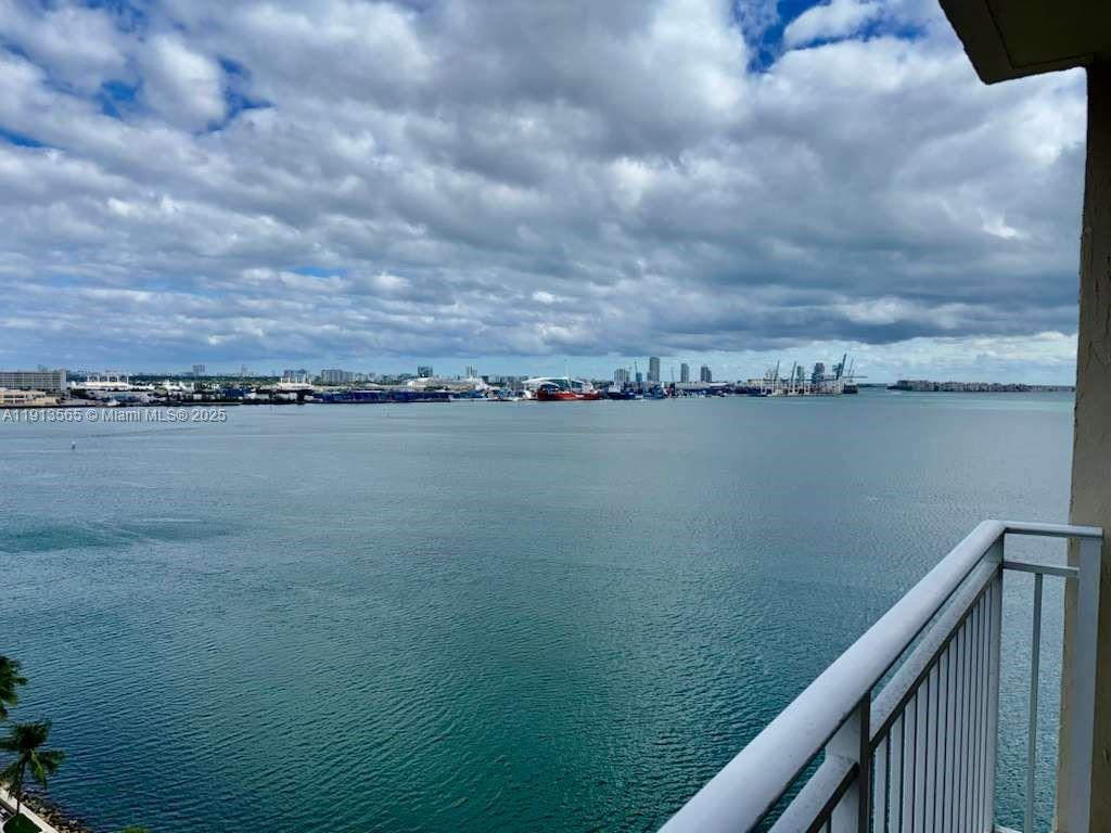 770 Claughton Island Dr # 1613