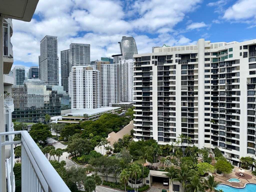 770 Claughton Island Dr # 1613