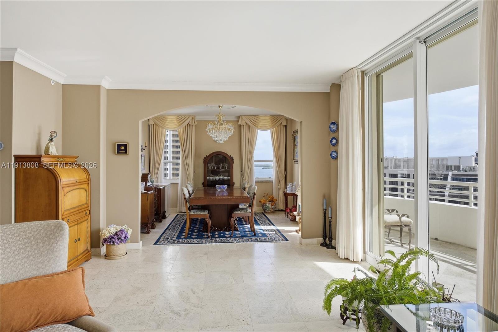 888 Brickell Key Dr # 1903