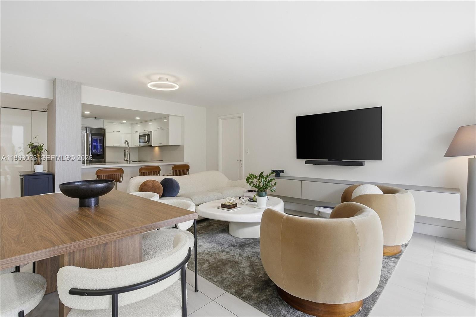 540 Brickell Key Dr # 823