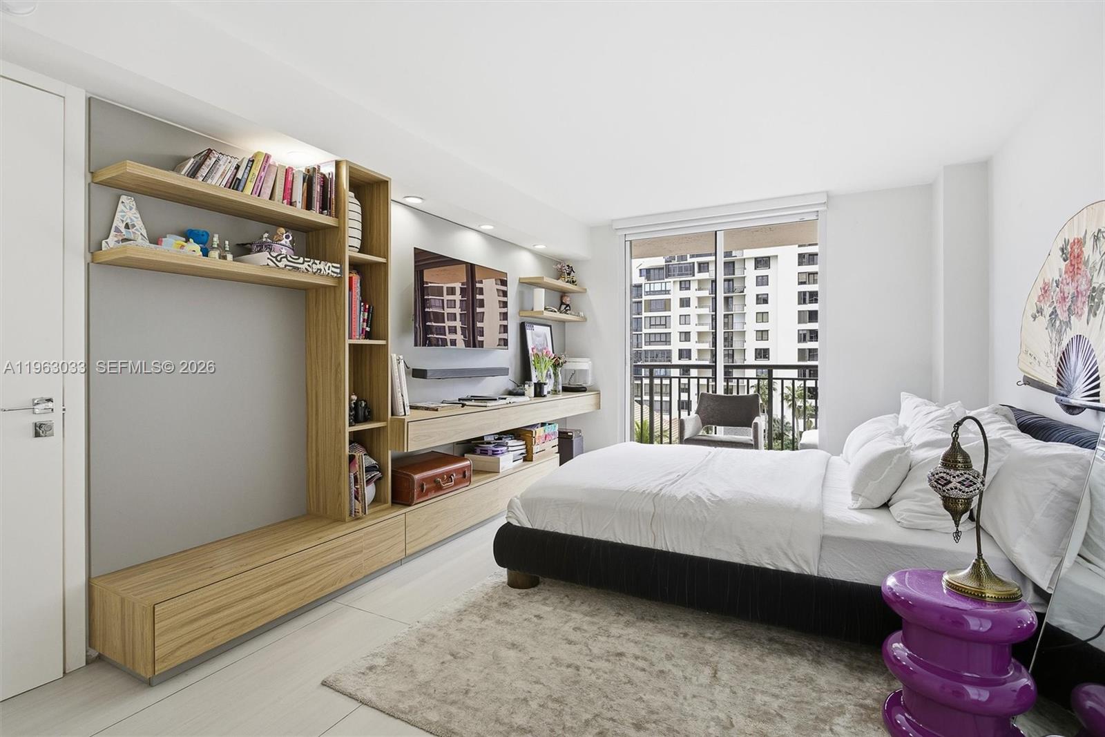 540 Brickell Key Dr # 823