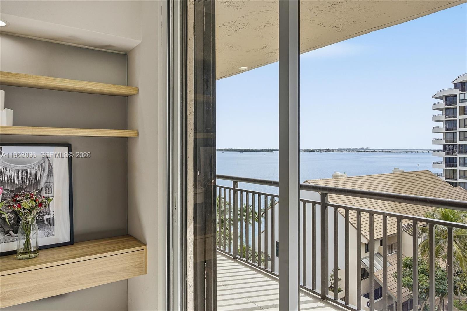 540 Brickell Key Dr # 823