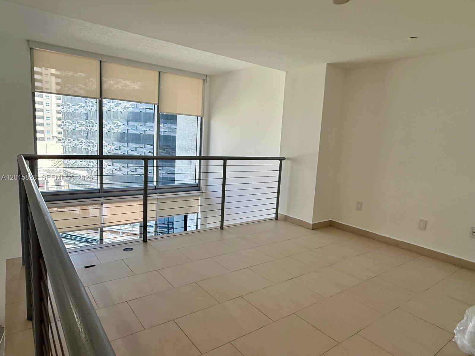 1050 Brickell Ave # 412