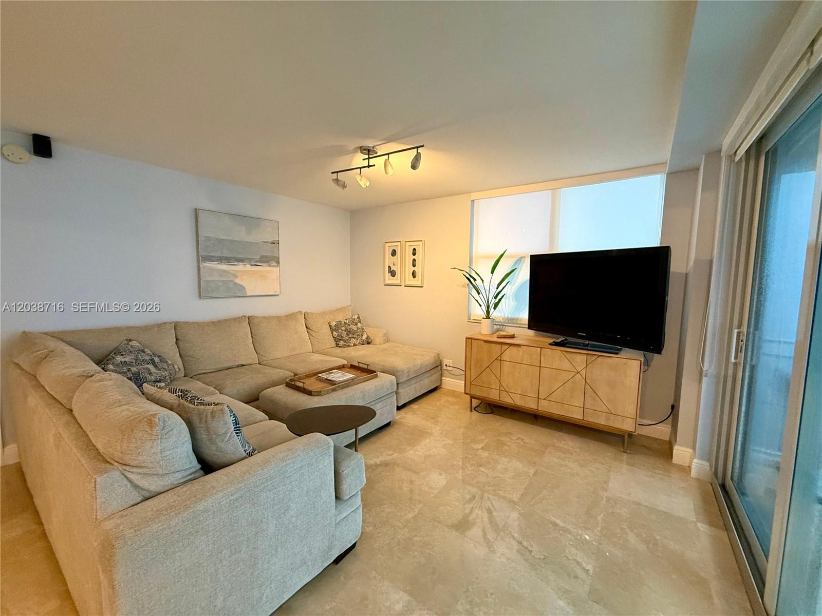 770 Claughton Island Dr # 2016