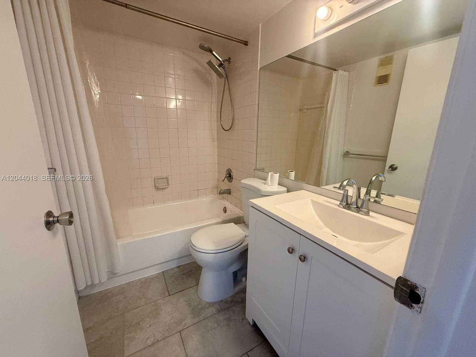770 Claughton Island Dr # 2109