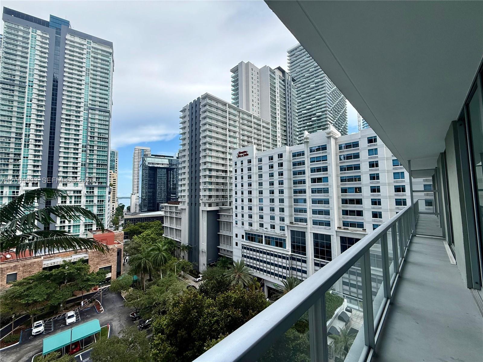 79 SW 12th St Unit: 1207-S