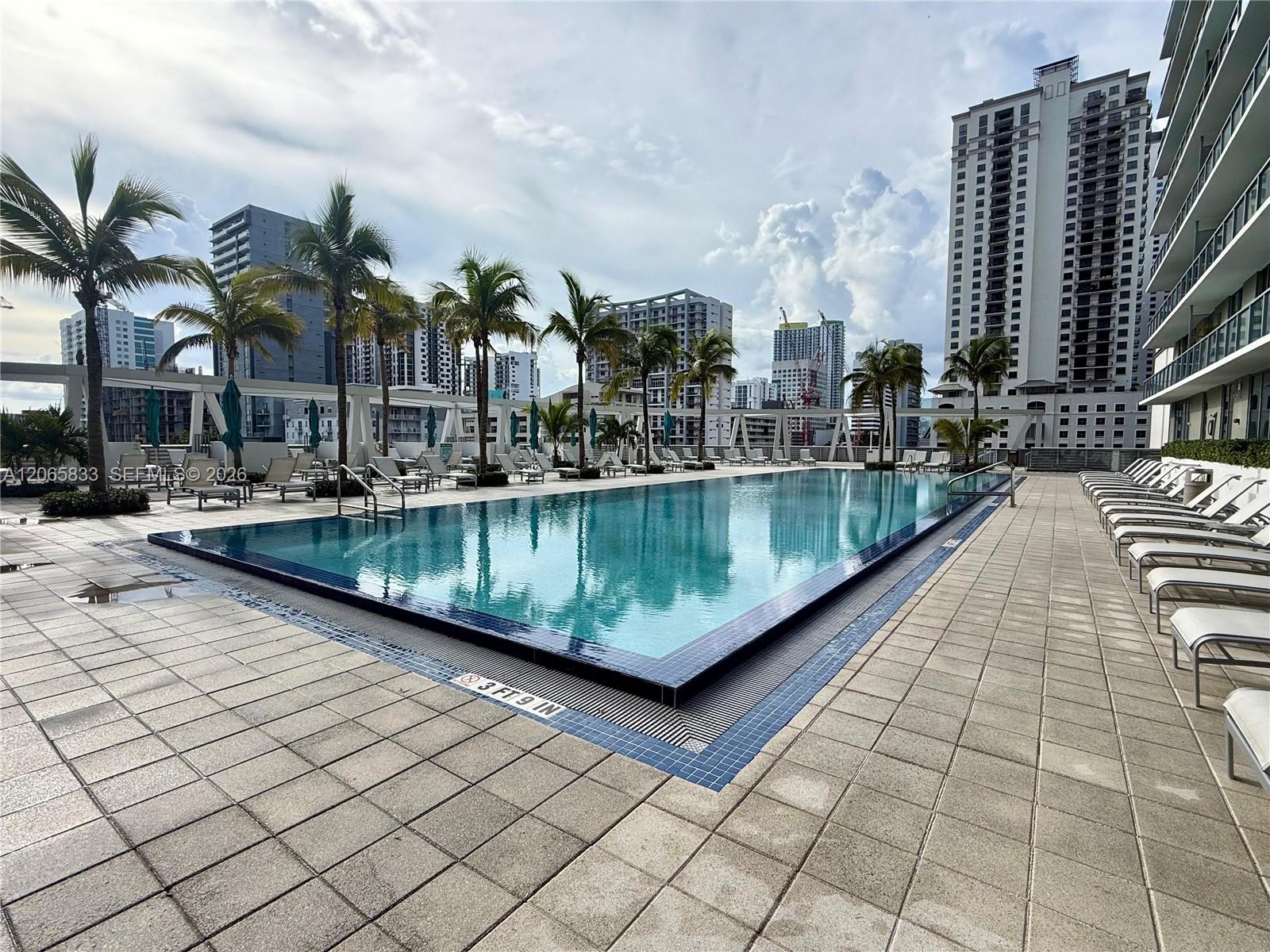 79 SW 12th St Unit: 1207-S