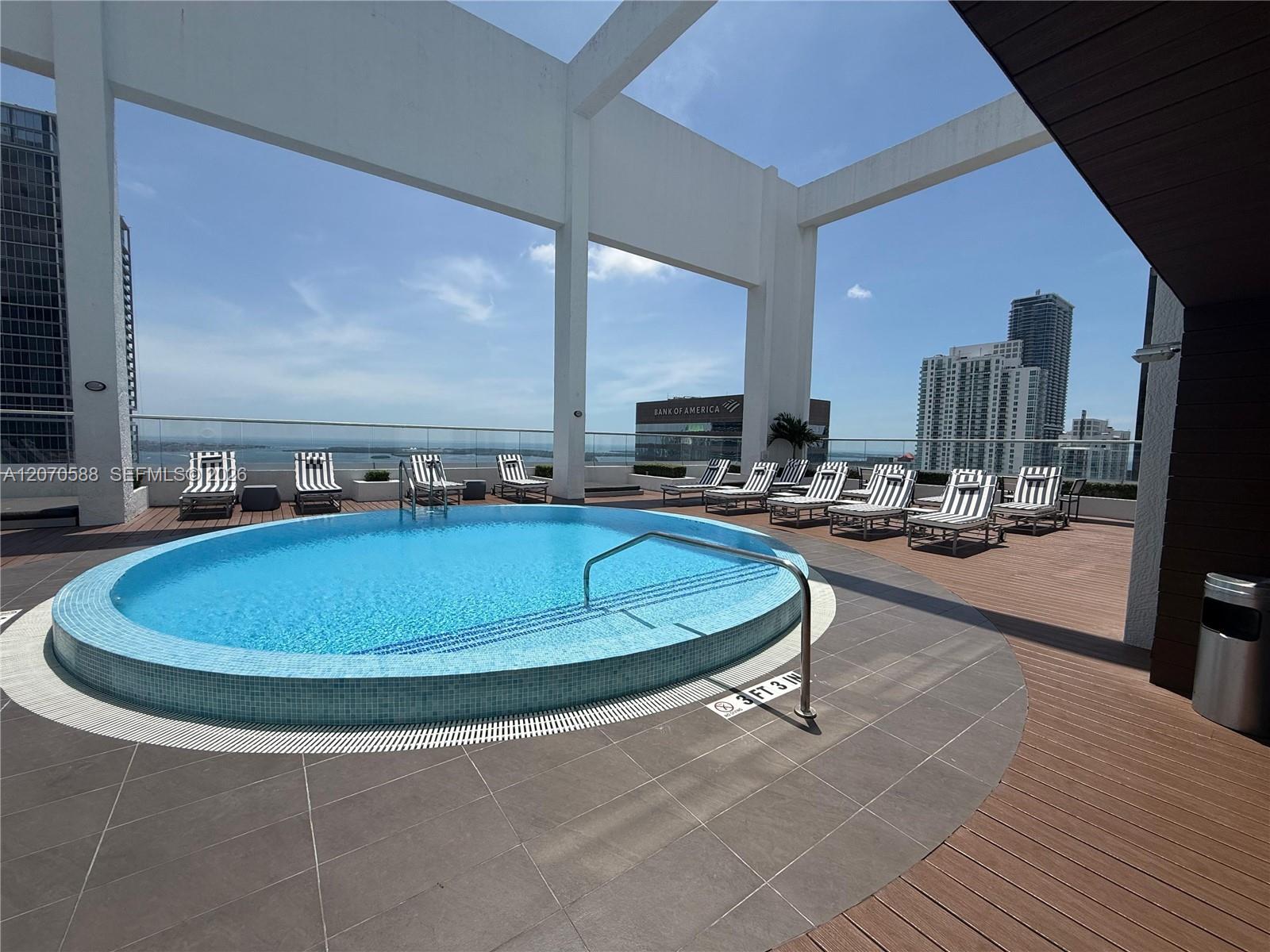 55 SE 6th St # 2404