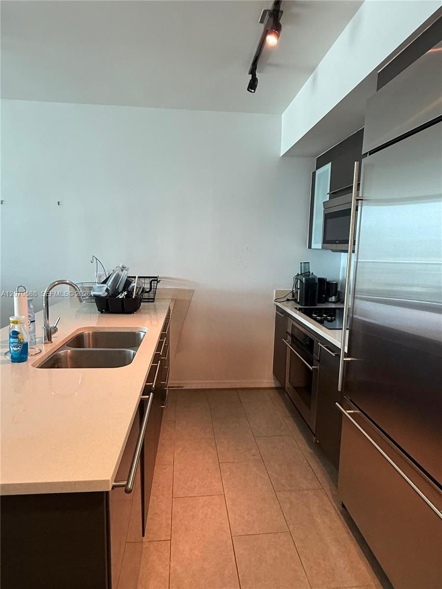 55 SE 6th St # 2404