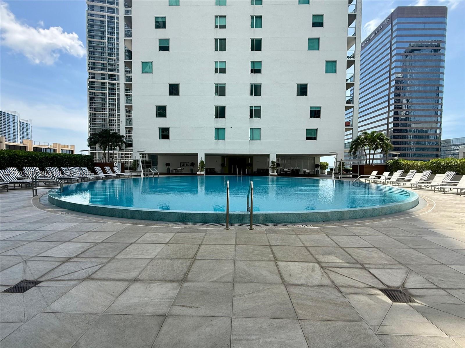 55 SE 6th St # 2404