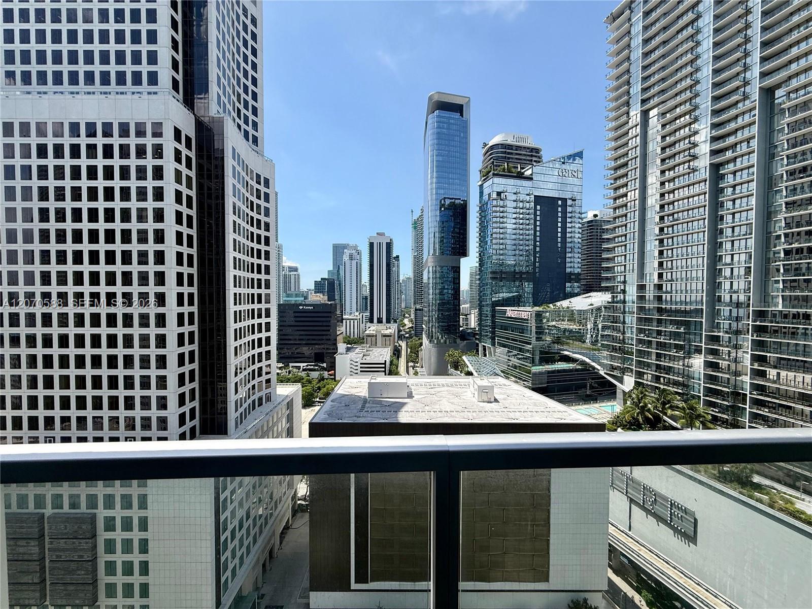 55 SE 6th St # 2404