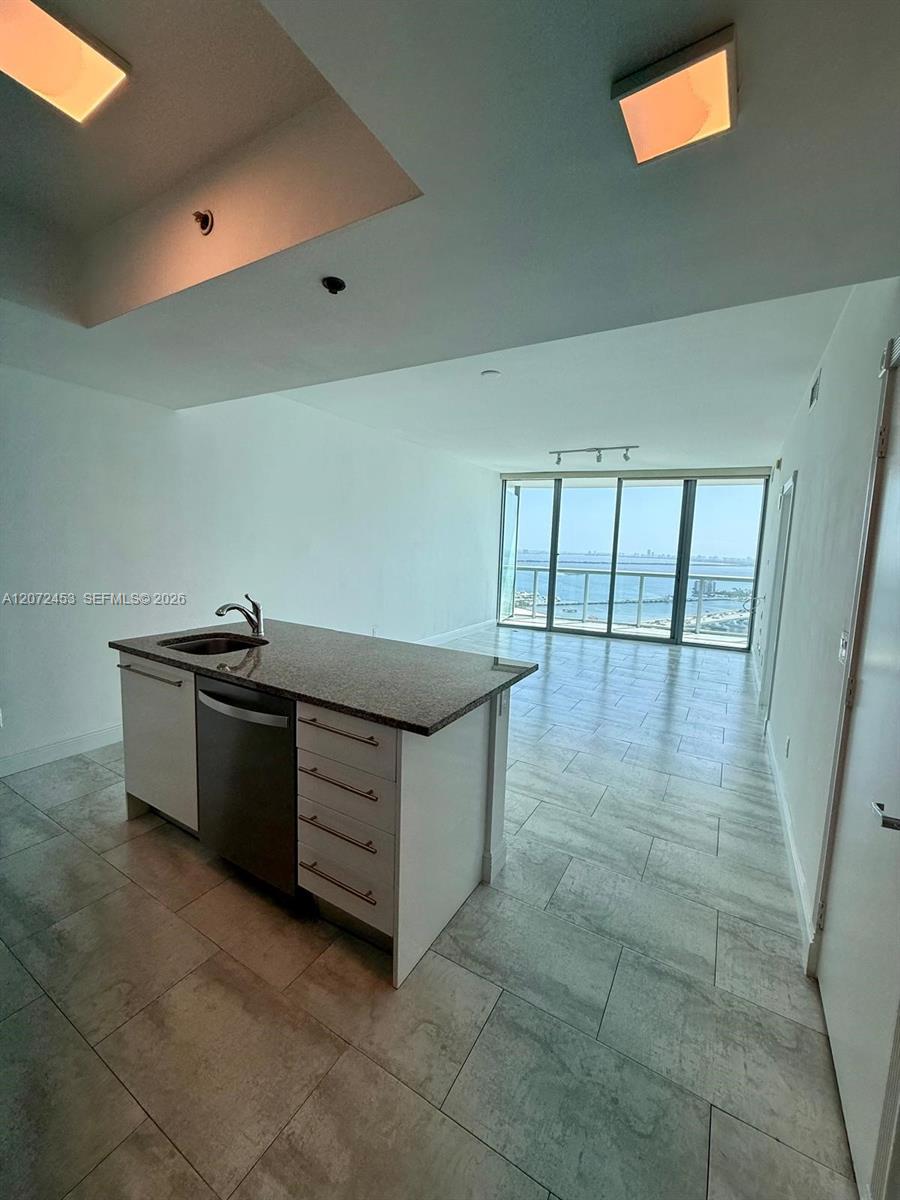 888 Biscayne Blvd # 3611