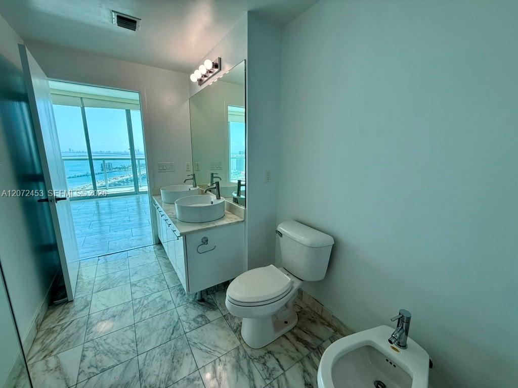 888 Biscayne Blvd # 3611