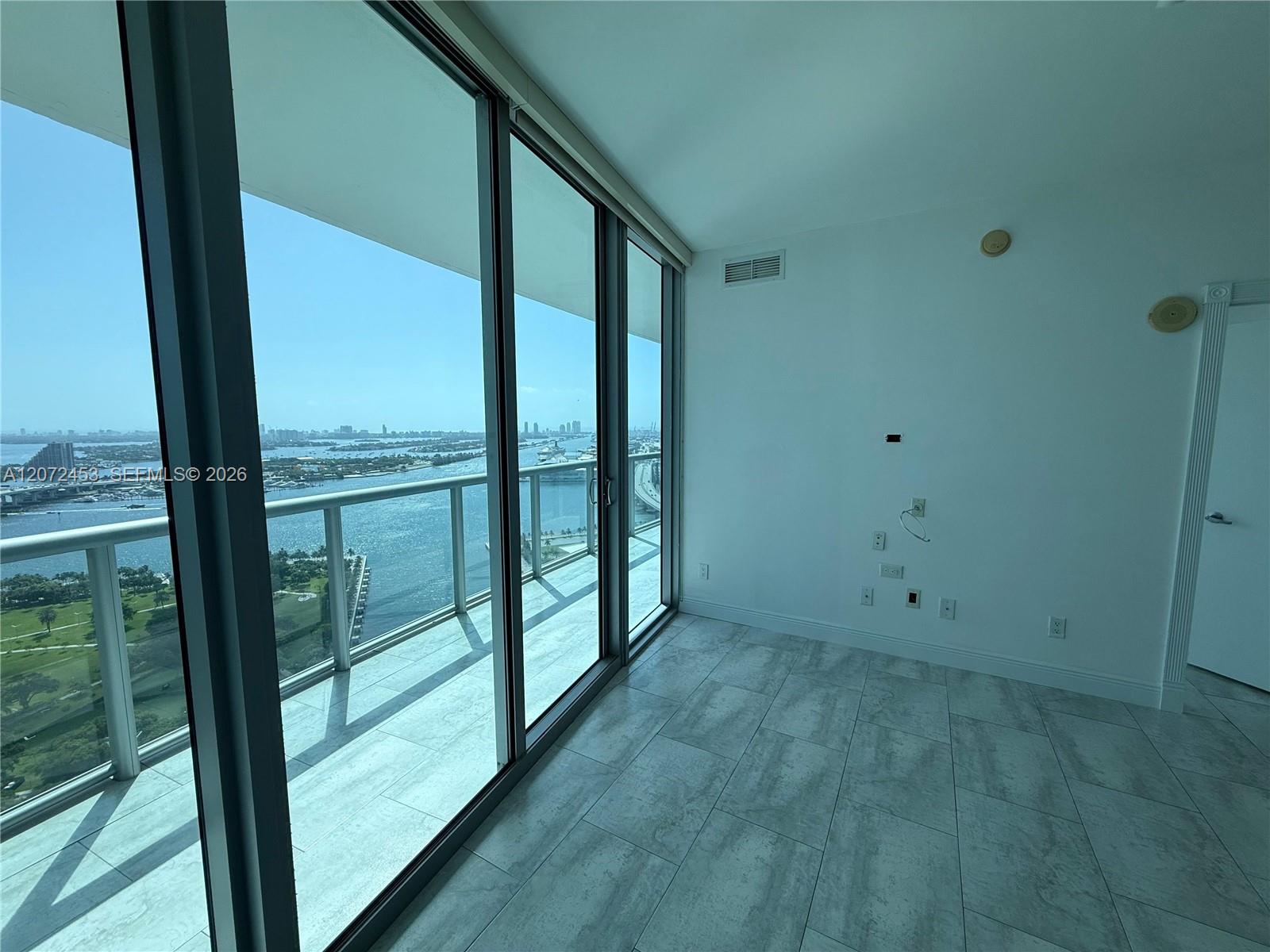 888 Biscayne Blvd # 3611