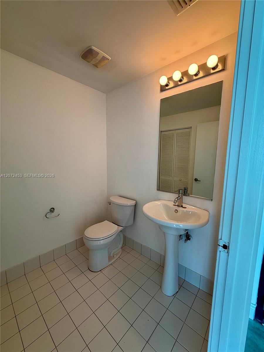 888 Biscayne Blvd # 3611