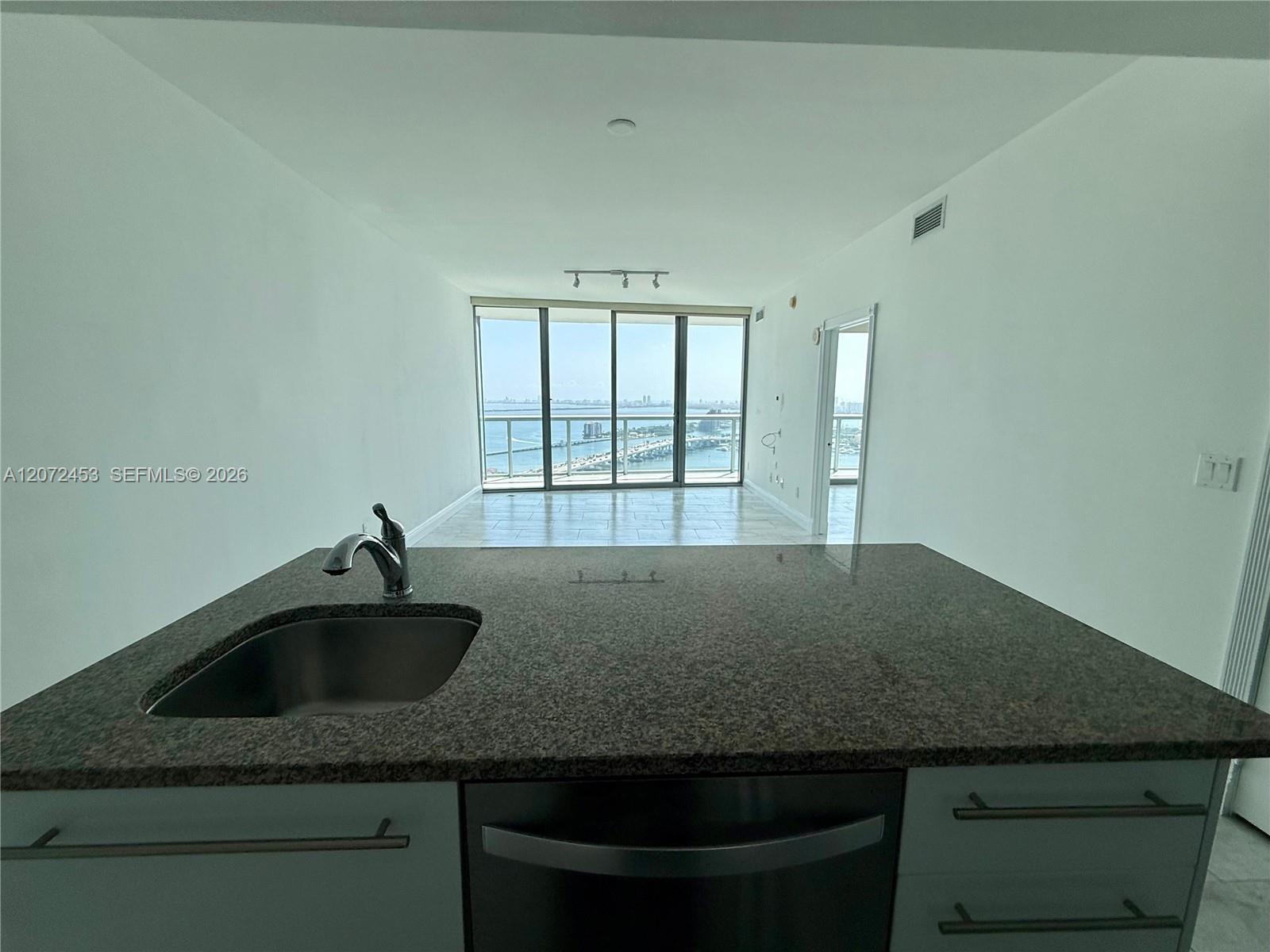 888 Biscayne Blvd # 3611