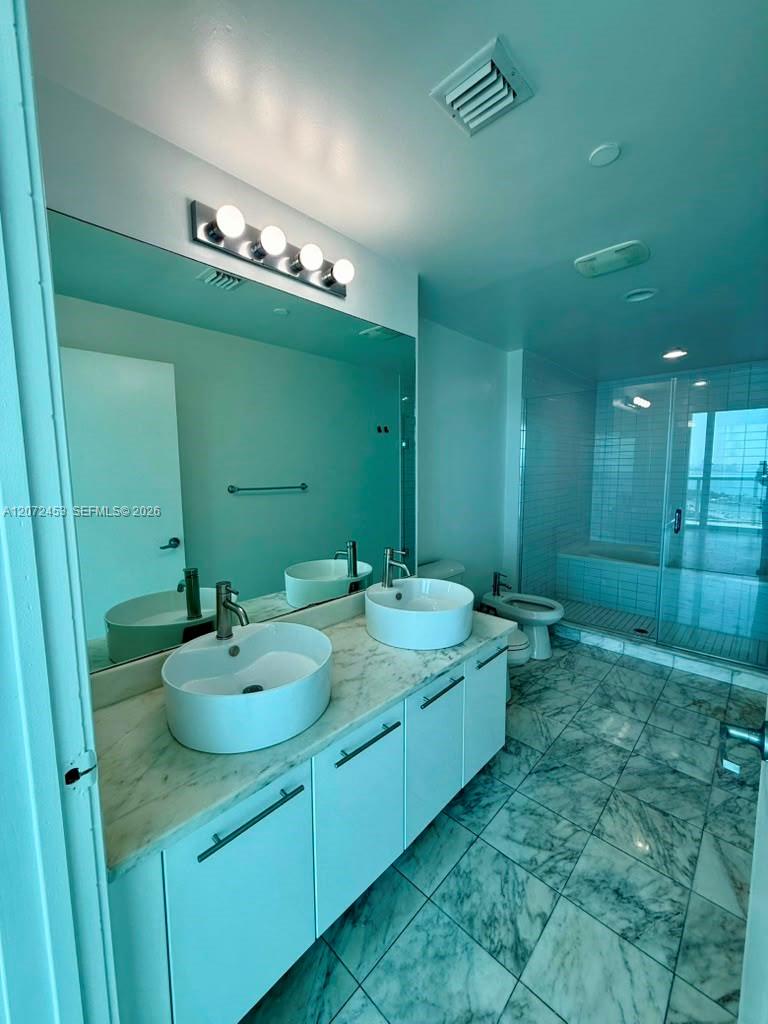 888 Biscayne Blvd # 3611