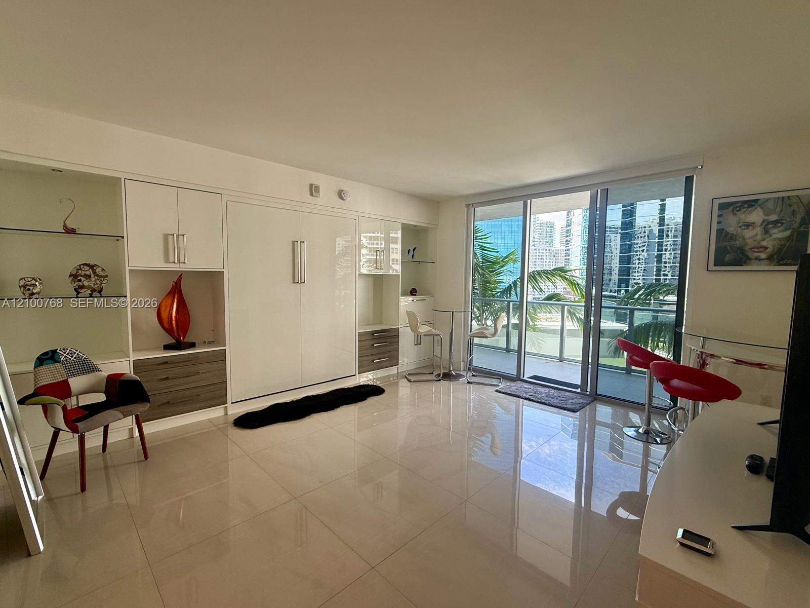 1300 Brickell Bay Dr # 1600
