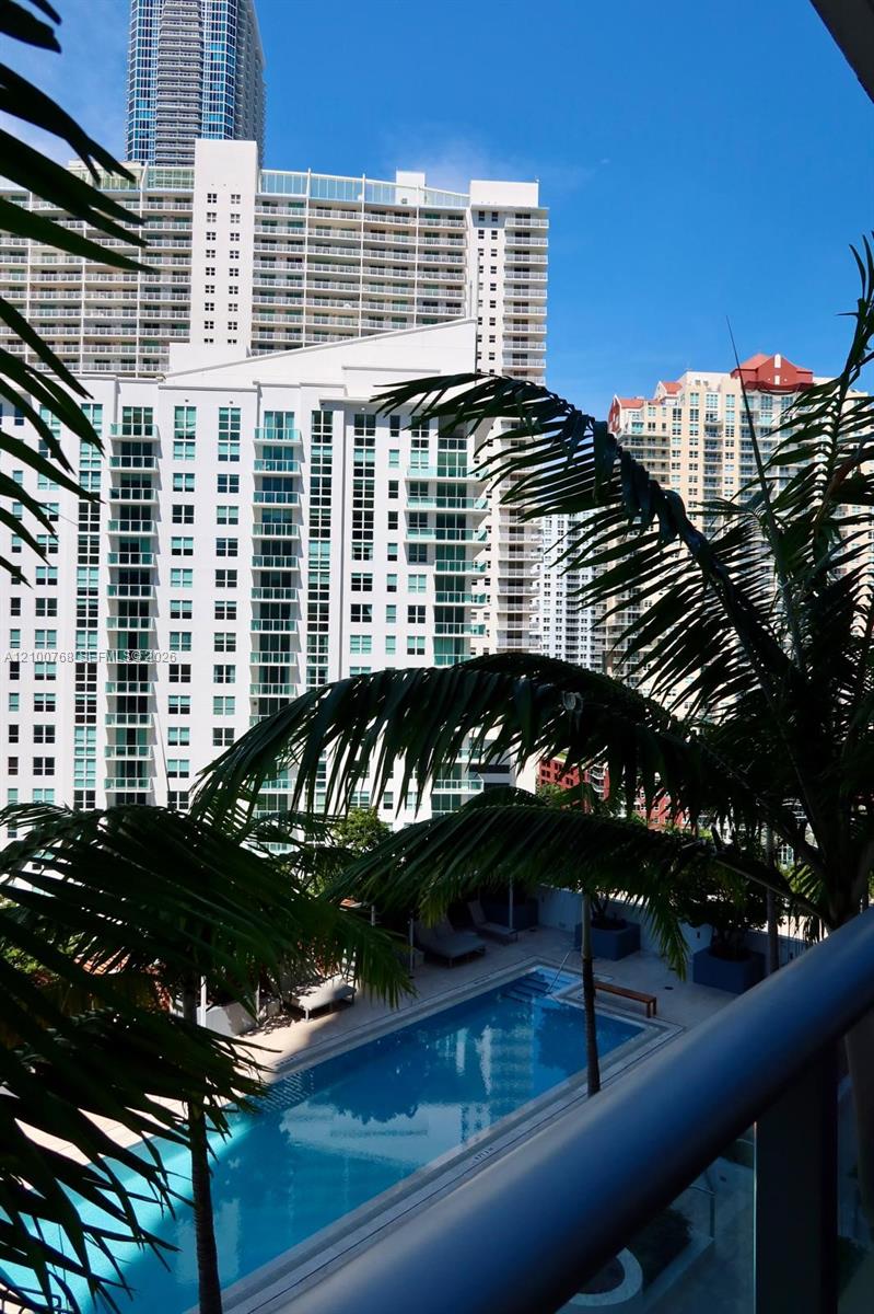 1300 Brickell Bay Dr # 1600