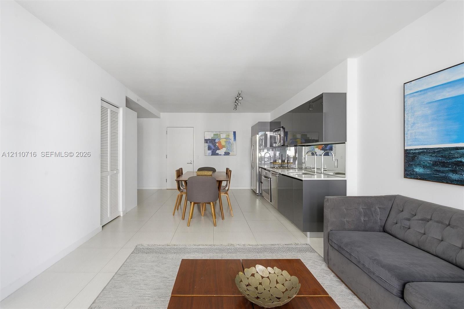 31 SE 6th St # 2504