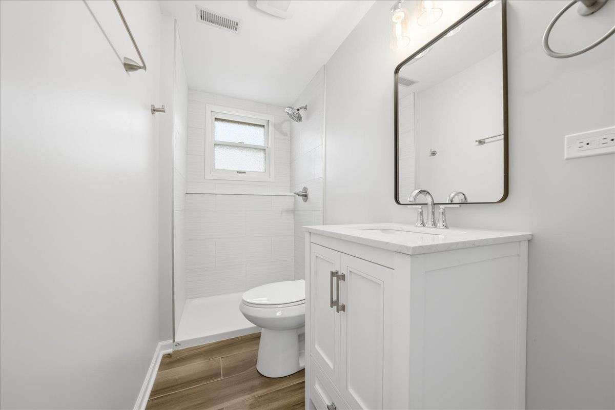 1022 White Bridge Lane