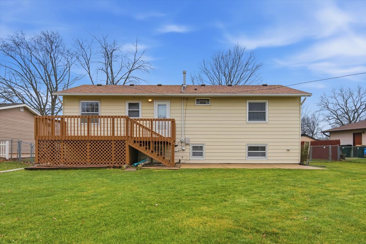 1022 White Bridge Lane