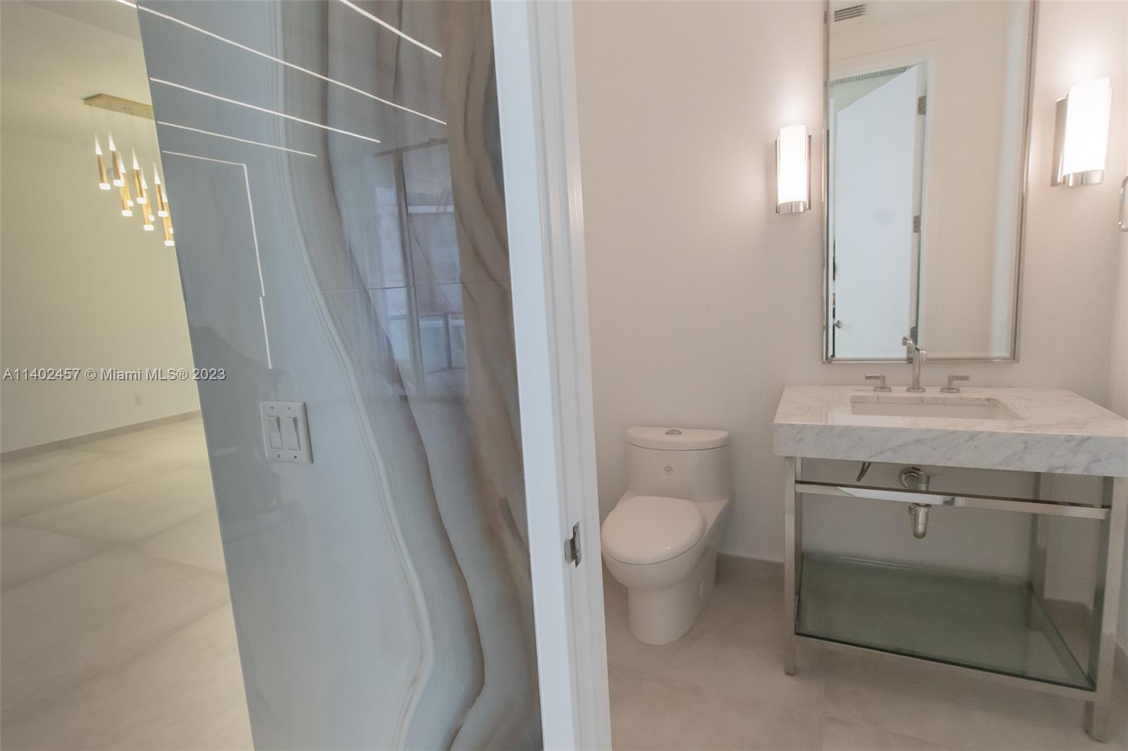 9705 Collins Ave # 1904N