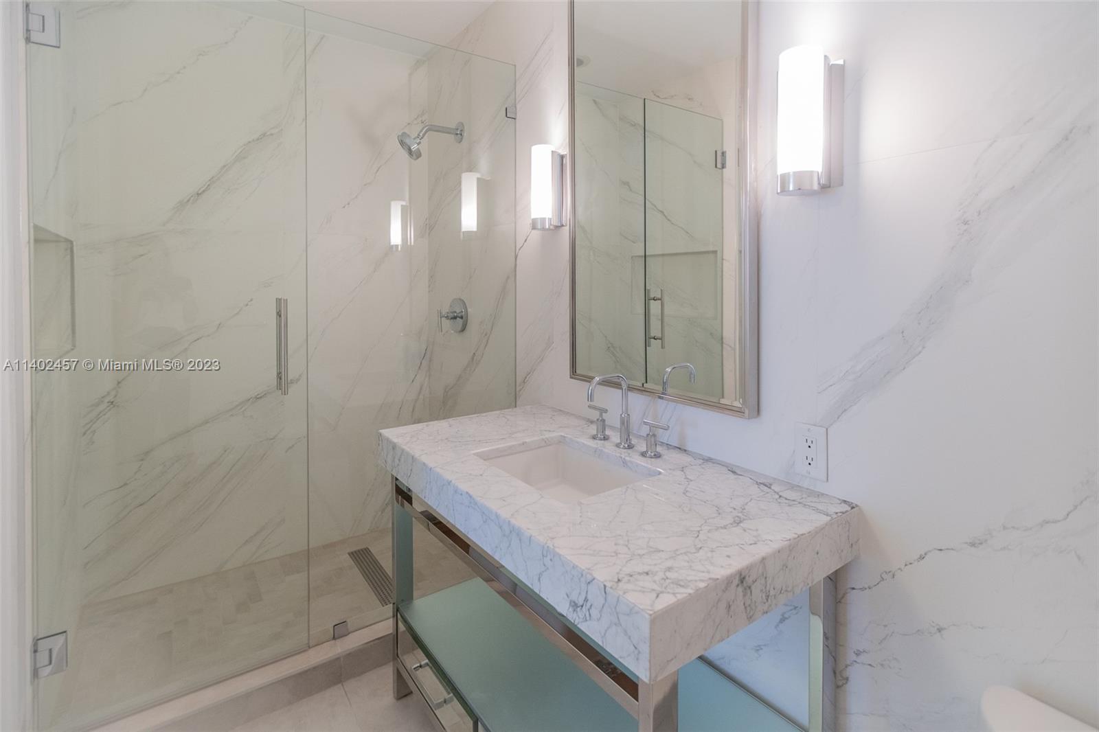 9705 Collins Ave # 1904N