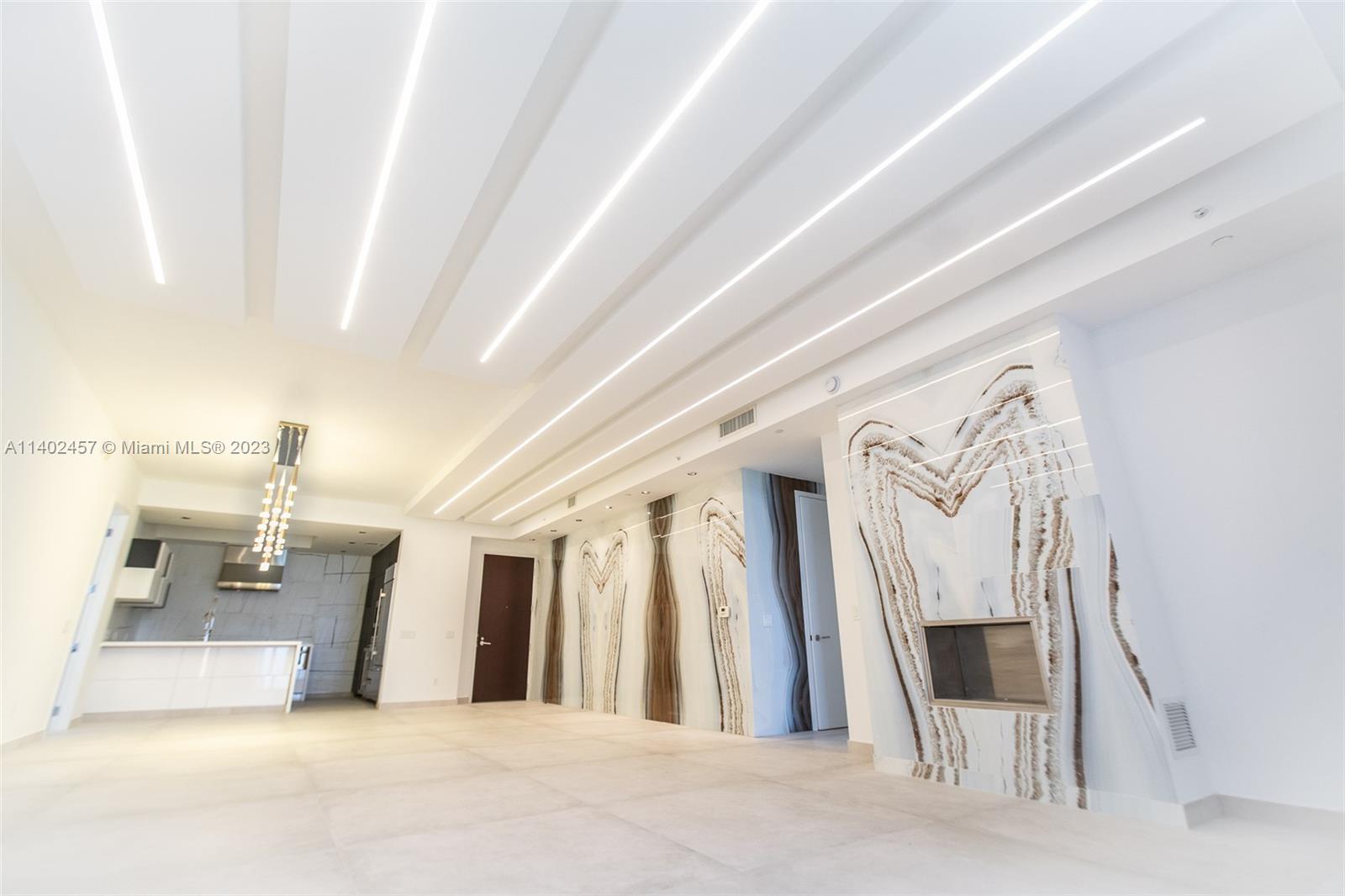 9705 Collins Ave # 1904N