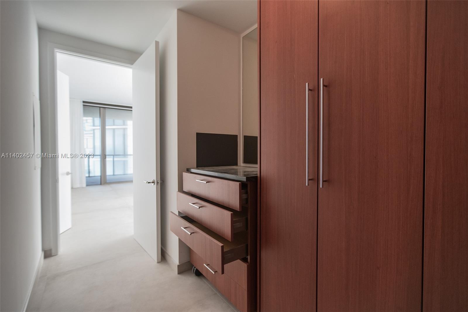 9705 Collins Ave # 1904N