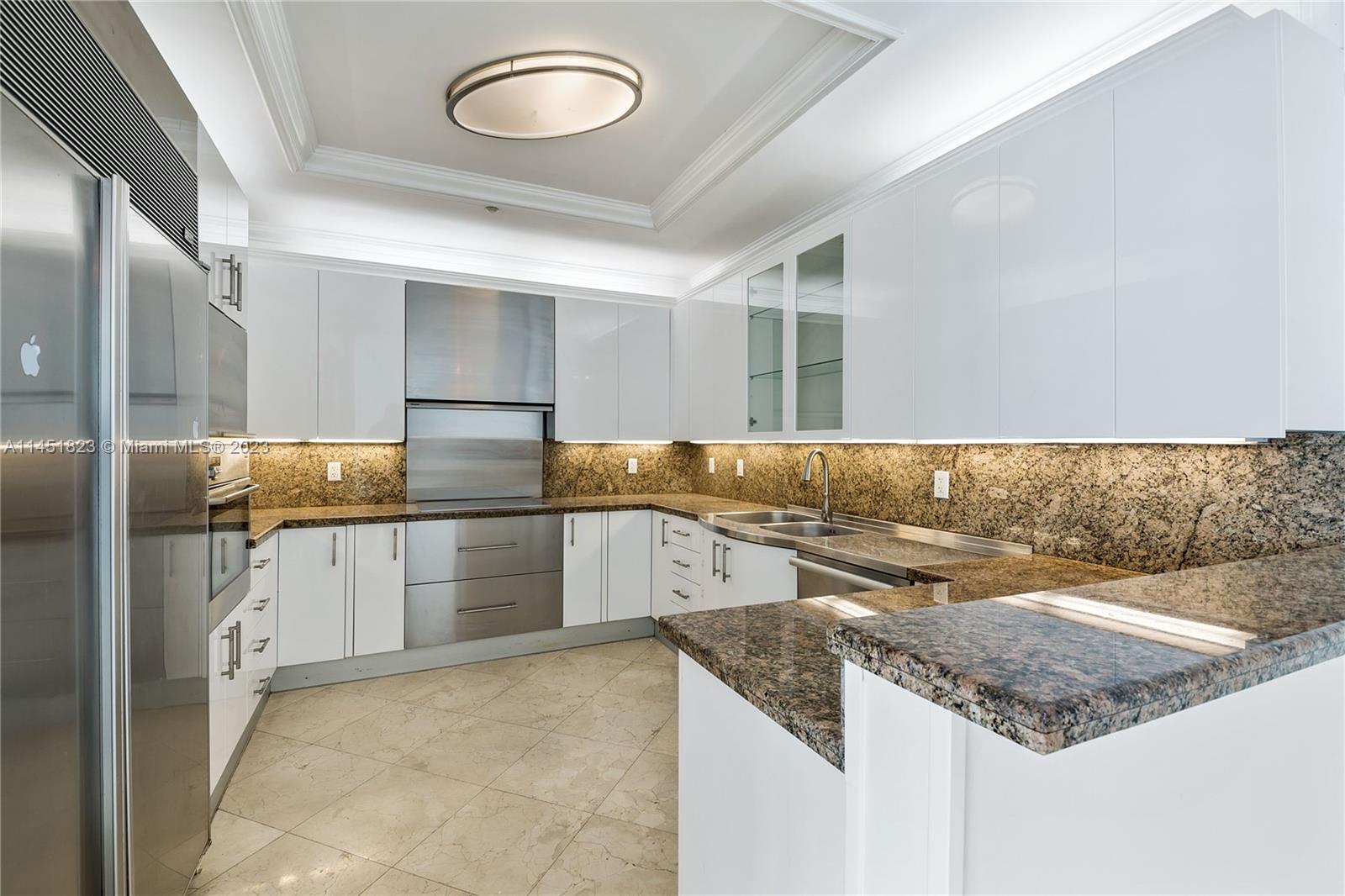 100 S Pointe Dr # 2902