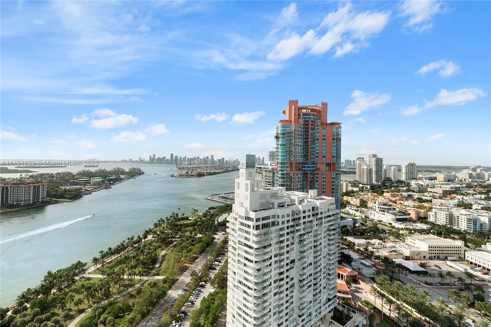 100 S Pointe Dr # 2902