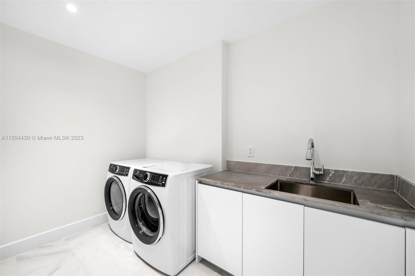 700 NE 26th Terrace # 5302