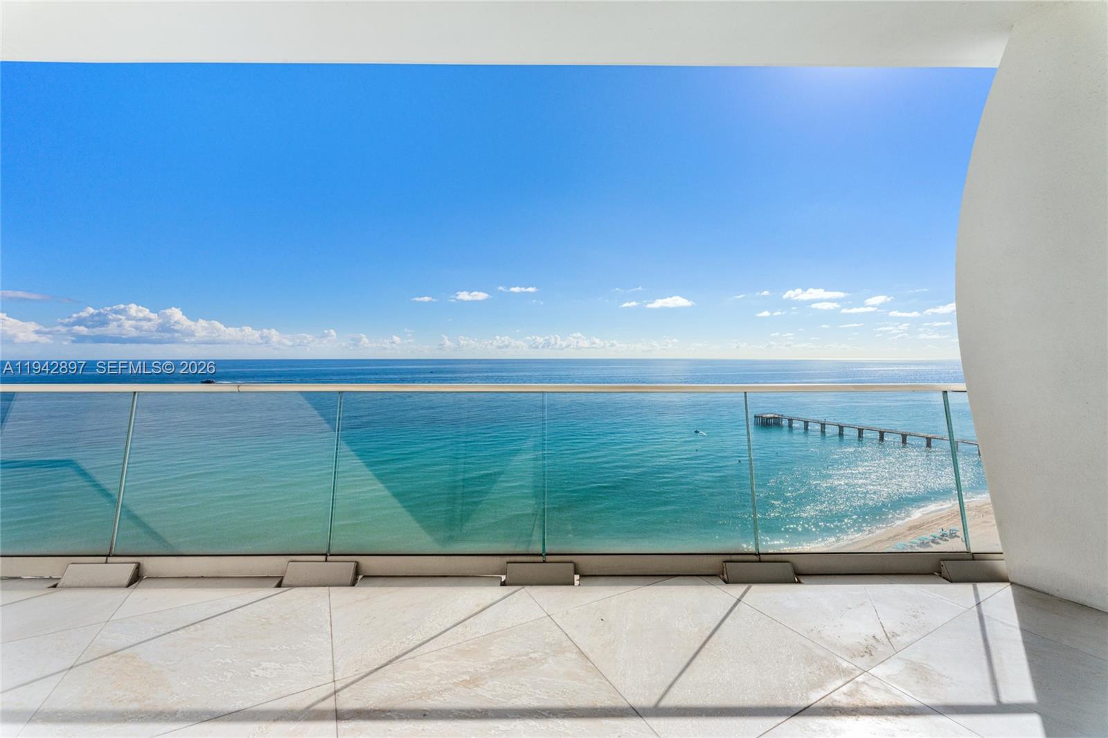 16901 Collins Ave # 1605