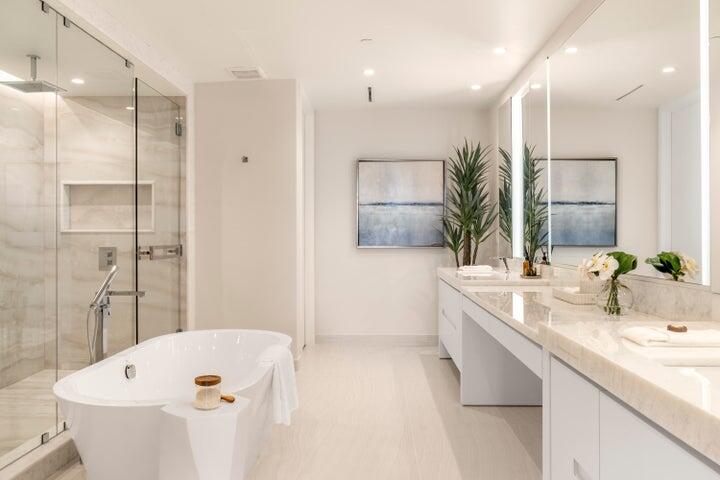 220 SE Mizner Boulevard 424